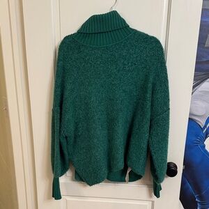 Cozy Green Turtleneck Sweater